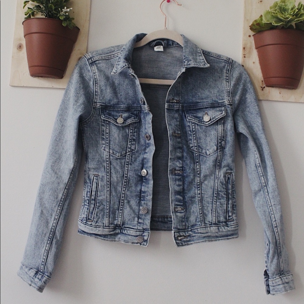 women’s blue jean jacket